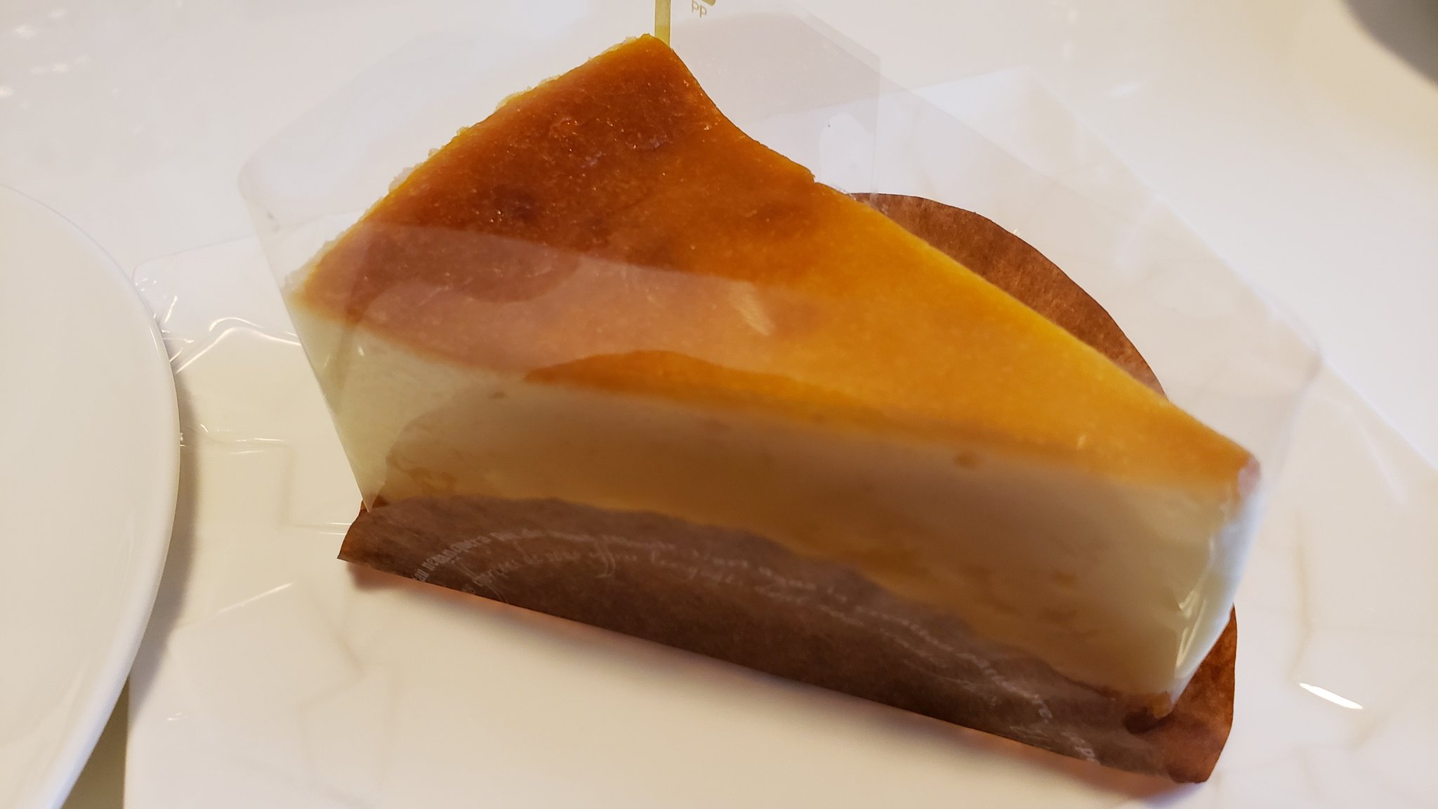 あくと 4y 北赤羽駅近くのケーキ屋さん ル クール タンドル でケーキをテイクアウト メロンケーキといちごケーキ とチーズケーキ 正式名はもっとオシャレな名前でしたが忘れてしまった すいません 家でお気に入りの紅茶 あくと 4y 北赤羽駅近くのケーキ屋さん ル クール タンドル でケーキをテイクアウト メロンケーキといちごケーキ とチーズケーキ 正式名はもっとオシャレな名前でしたが忘れてしまった すいません 家でお気に入りの紅茶