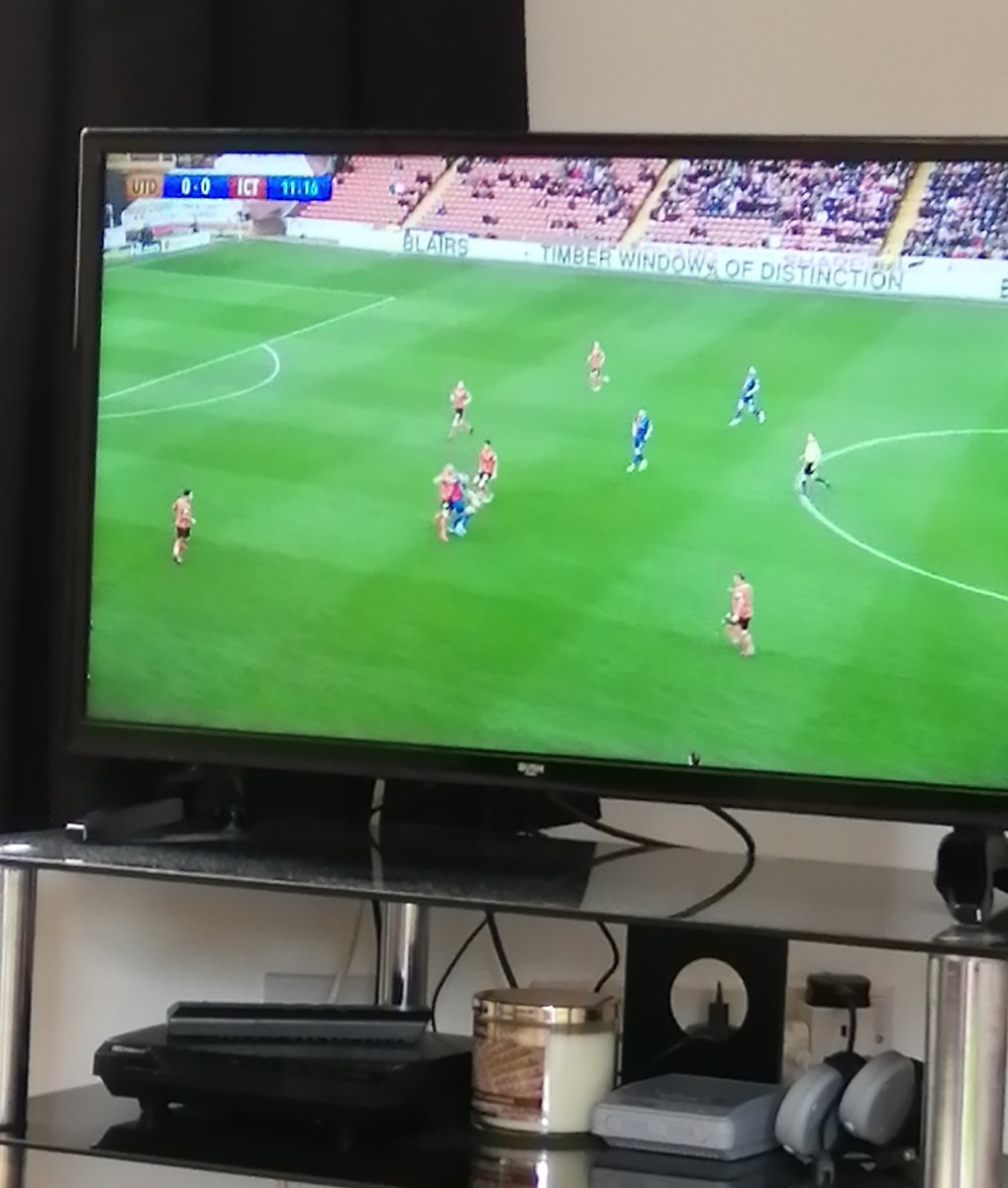 Adamskibeats8's tweet photo. Listen to Steve McManaman waffle pish or tune into today's #ICTFCRewind? No contest! ๐ด๐ตโฝ#ICTFC https://t.co/qAqlJ2FbC9