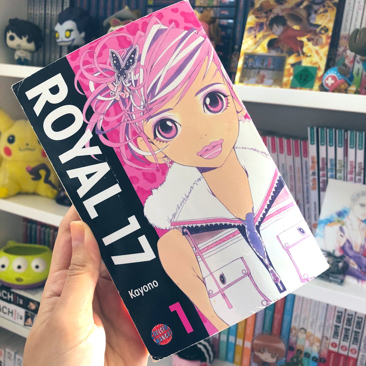 Ich hatte mal wieder Lust eine ältere Reihe zu lesen. 😊 Royal 17 besteht nur aus 3 Bänden und ist was nettes für zwischendurch. #MyMangaYear