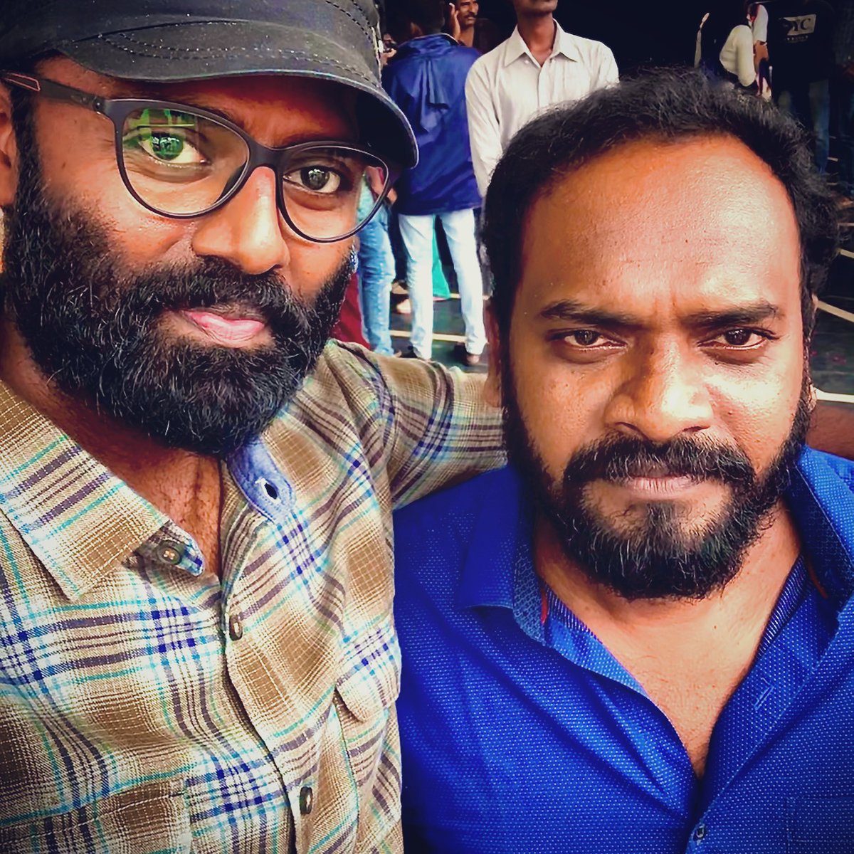 VeeJenish's tweet photo. 🥳 Happy Birthday to the Terrific #Inbaraj @ #Vaathi / #Master of Kollywood 👨🏽🏫😈
#VinodSagar ! 🙌🏽
Keep rocking dear Anna ,,, 🔥 https://t.co/zwRF29oGBp