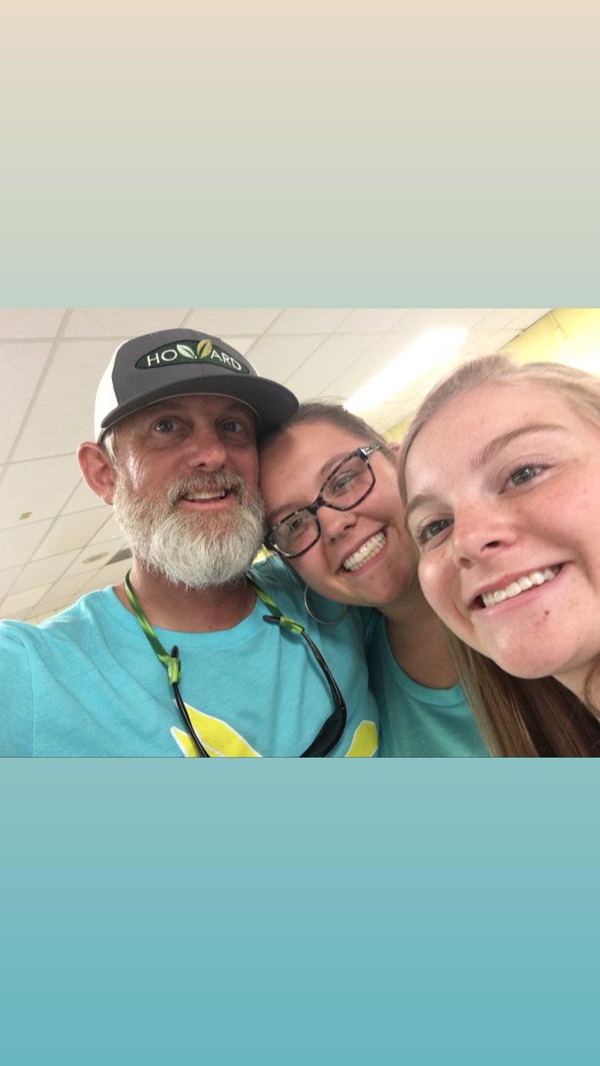 edusacgcs's tweet photo. Happy Birthday to our first born.  @MaryCDusa523 Hope you have a great day. We love you. https://t.co/3TDMbu7NR3