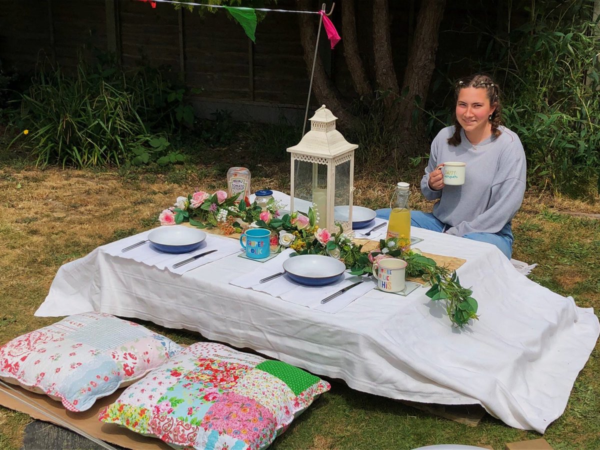 okeeffeElla's tweet photo. Camping in the garden for #BCDO this year ❤️🌅🌟 https://t.co/pq0sAEgXJo