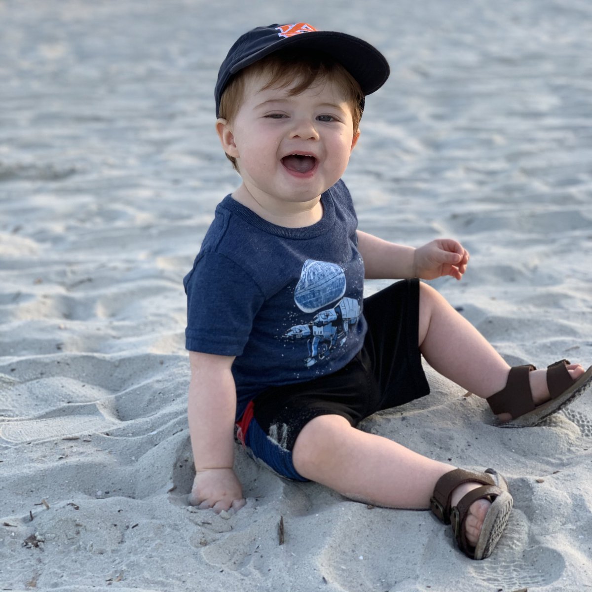 WillMcNeeley's tweet photo. Loves the beach just like his daddy. #firstbeachtrip #ilovetoeatsand #hiltonheadisland #seapinesresort #nofilter #goldenhour https://t.co/LetED2L4fy