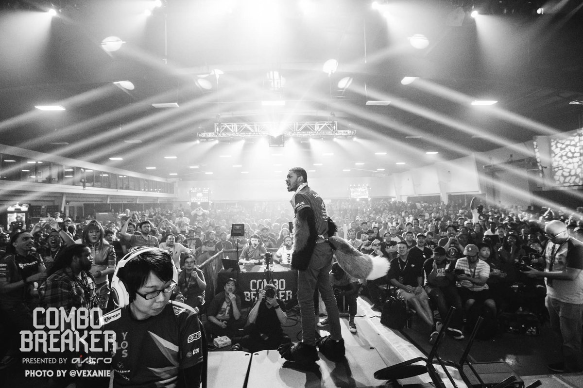 COMBOBREAKER's tweet photo. Day 2 of #CBRetrospective starts at 12 p.m CT / 1 p.m. ET today! 

Come kick back on your Saturday and enjoy some instant classics from #CB2017 and #CB2018!

📺: https://t.co/3rQQU9HrzI https://t.co/mphxTpuD5M