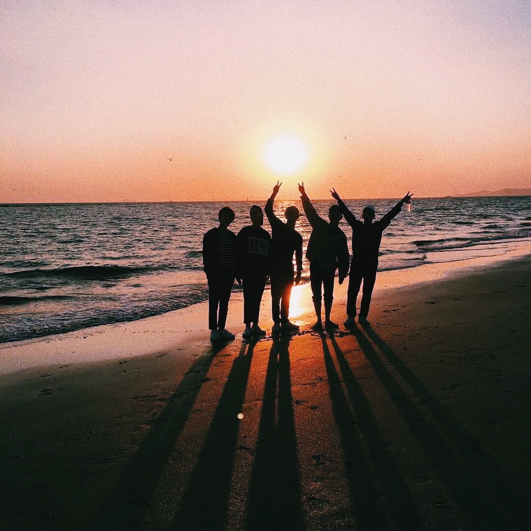 dodonghun's tweet photo. A C.E will always have CHOICE. We will take the same road, it may be an alleyway or a flowery road, we'll be holding each other's hand and walk.
#3YearsWithACE @official_ACE7
#3YearsWithChoice https://t.co/hgPUkFM6N3