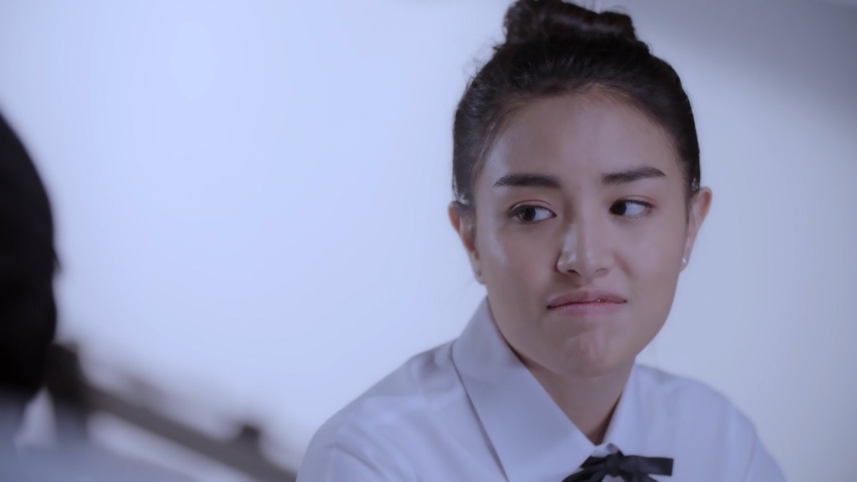 GMMTV's tweet photo. ก็เราอยากนั่งกินข้าวกับเพื่อนอะ
โอ๊ยยย นทีก็คือใจดี อบอุ่นที่สุดเลยยยย
@kristtps

#WhoAreYouEP7 #GMMTV #GMM25 https://t.co/E2aBUfaoSf