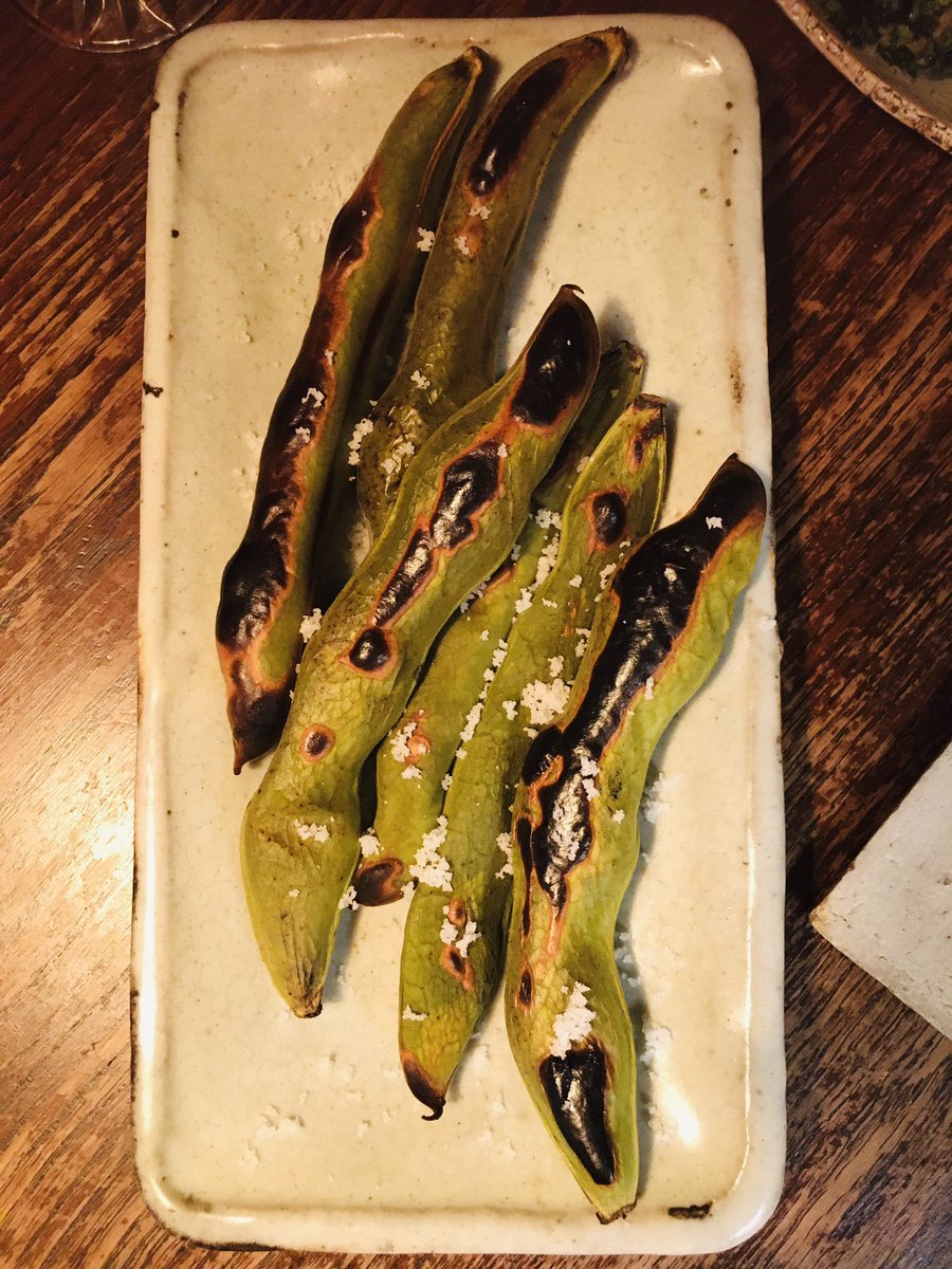 matscat's tweet photo. It’s the season for #Soramame! 
#broadbeans #grilled w/ salt 😋 https://t.co/9G3Mpv8317