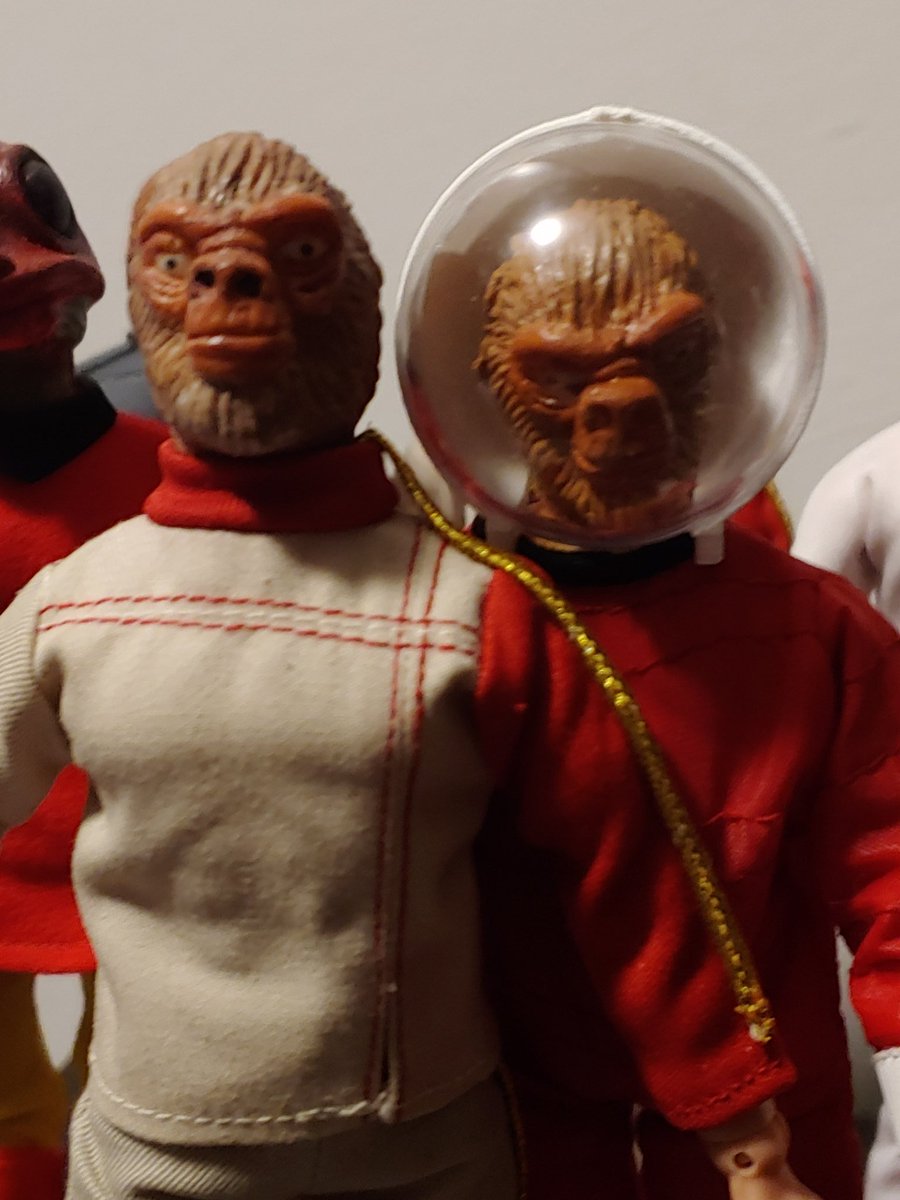 My recent focus as been  #vintagescifi mashups, like these  #ahi/ #tomland  #space1999 toys. We cast and paint the heads ourselves, and dress out bodies from doc mego and  @FiguresToyCo with a mix of home made, vintage, doc mego, and FTC clothes and accessories.