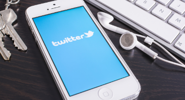 Leonoor's tweet photo. Adverteren op Twitter maar ontbreekt de tijd of kennis? Besteed je Twitter campagne uit! Ik help je graag!
https://t.co/AZL130Q8BU

#twitterad #onlineadvertising #onlinemarketing https://t.co/UA5agUN6QT