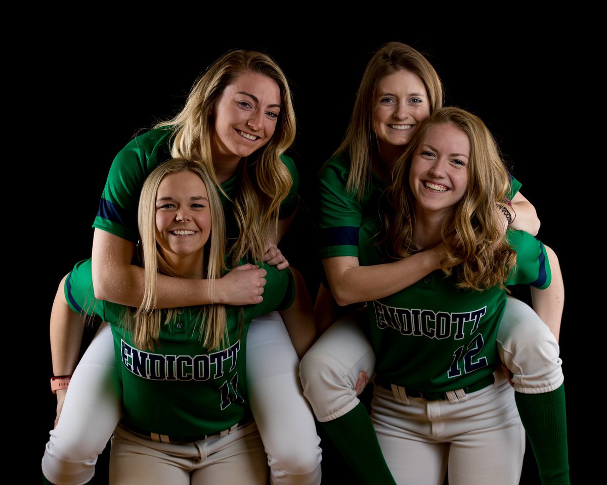 EndicottSOFT's tweet photo. Congrats to our seniors!! 🎉🎉🎓🎓Thank you so much for your commitment, effort, sacrifice, and leadership! We are all so proud of you and your accomplishments! We love you and can not wait to see you back at the nest soon!!!! 💙💚🥎 https://t.co/7WGHEZh8hr