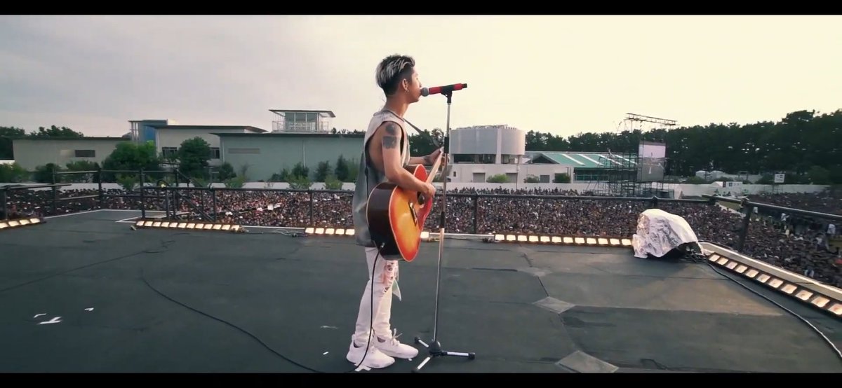 periwinklev's tweet photo. Taka chaosmyth
#ONEOKROCK https://t.co/v1Tc8n50sX