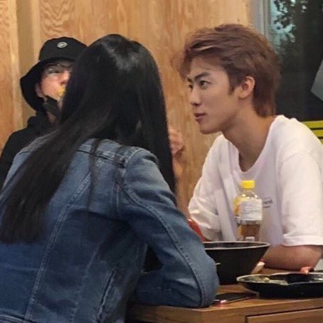 fromxrth's tweet photo. ว่าบาปนะแฟนแอคมีรูปที่ไร คนถ่ายคือถ่ายมาแต่ตอนโน่กินอยู่ มันเป็นอ้วนแท้ยัยนี่ https://t.co/Bc456MhRpN