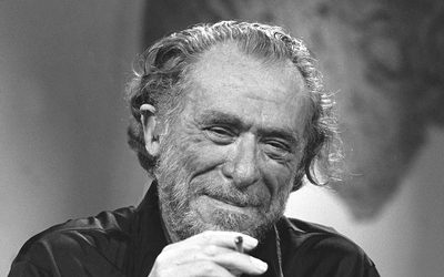 vidasquearden's tweet photo. "...y esa gran sensación de vacío que se queda en el cuerpo cuando alguien se mete en tu vida, te la rompe y luego se va".
#Bukowski https://t.co/nqDrbZtL1F