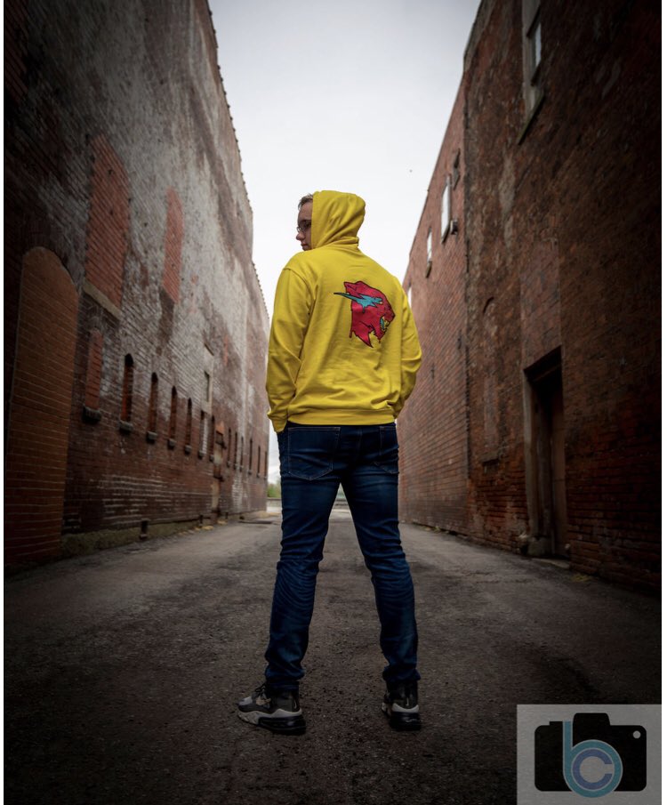 HunterDiem's tweet photo. Hey @MrBeastYT, I took my senior pictures in one of your hoodies! I graduate Sunday and it would make my year if you like or comment on this post! Thank you! https://t.co/TJ1hbzStH6