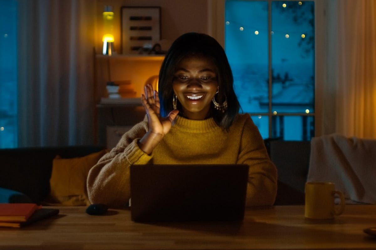 StylistMagazine's tweet photo. Add a fun twist to your next #virtualdatenight with these simple date ideas: https://t.co/gxJxnOZbOc https://t.co/x6o9qk8CSb