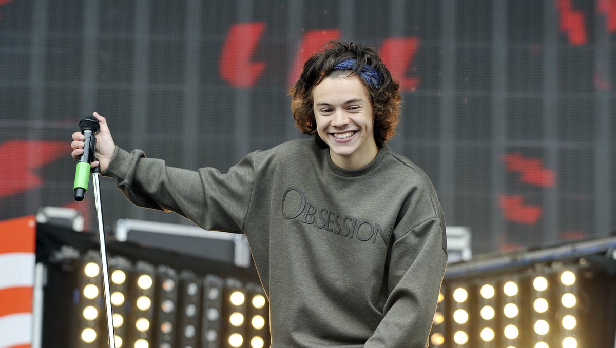 Aww, it's 20 year old  @Harry_Styles.  @onedirection  #BigWeekend