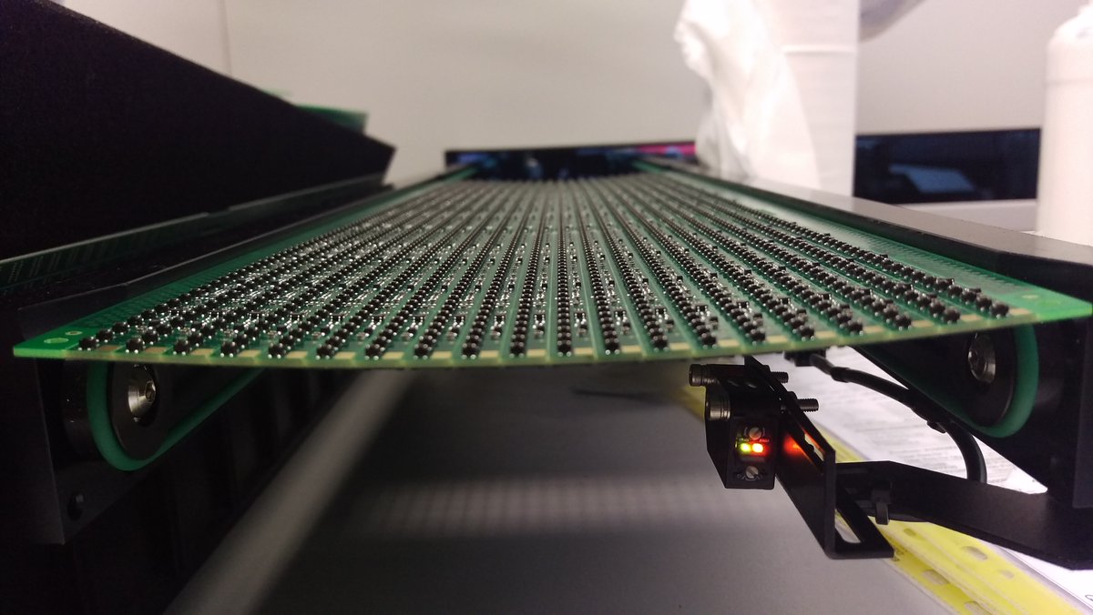 elite7group's tweet photo. This large board was 870mm in length and had more than 60'000 apertures!

No problem for the ESE Screen Printer.  The ESE US-8500X was modified slightly to print 870mm (850mm standard on US-8500X).

#smtscreenprinter #electronicsassembly #smtprinter #elite7installations https://t.co/dCtYkzOIH7