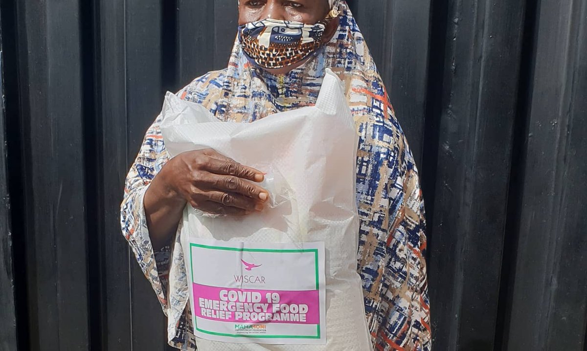 MamamoniF's tweet photo. Today in partnership with @WinWithWISCAR We reached out to Muslim women in celebration of Eid Fitr. 

#MamamoniFoodRelief 
#Wiscar 
#MamamoniCovid19response 
#Mamamoni 
#Partnership 
#SDG5 https://t.co/9A8yhnsemG