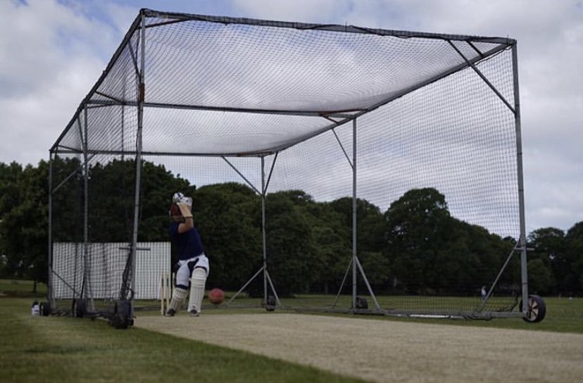 SixesANDwickets's tweet photo. Birkenhead Park CC trialed a “social distancing” net earlier today and it looks like an absolute dream!! 😍😍 @bpcc1846 https://t.co/zcjjP9PKmO