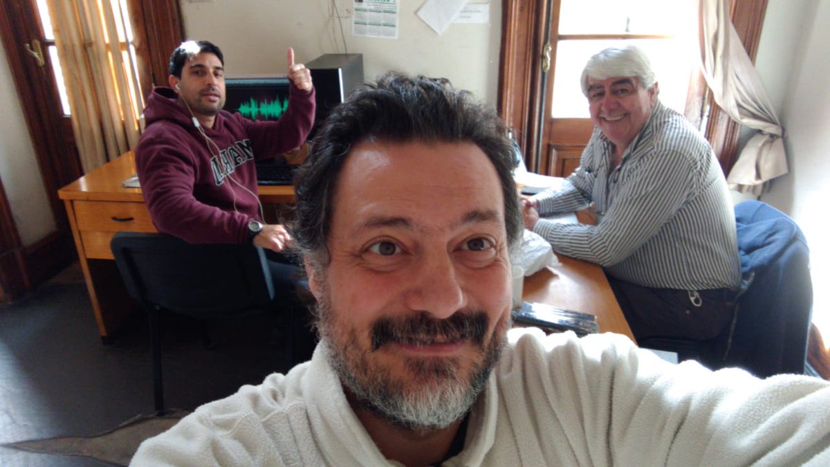 instintoamateur's tweet photo. 🔔AIREEE📢

▶️Nos escuchas por https://t.co/PMCcT2so8t o AM 1270 @provincia1270 . 

🎙️Conducen @aletummi @GamalloDaniel y María Julia Placeres.

🖥️ Producen @ELTOPODELRIVERO y @nestornini.

📱 Redes sociales @ValentinR_ok. https://t.co/jwPRSg9D7Q