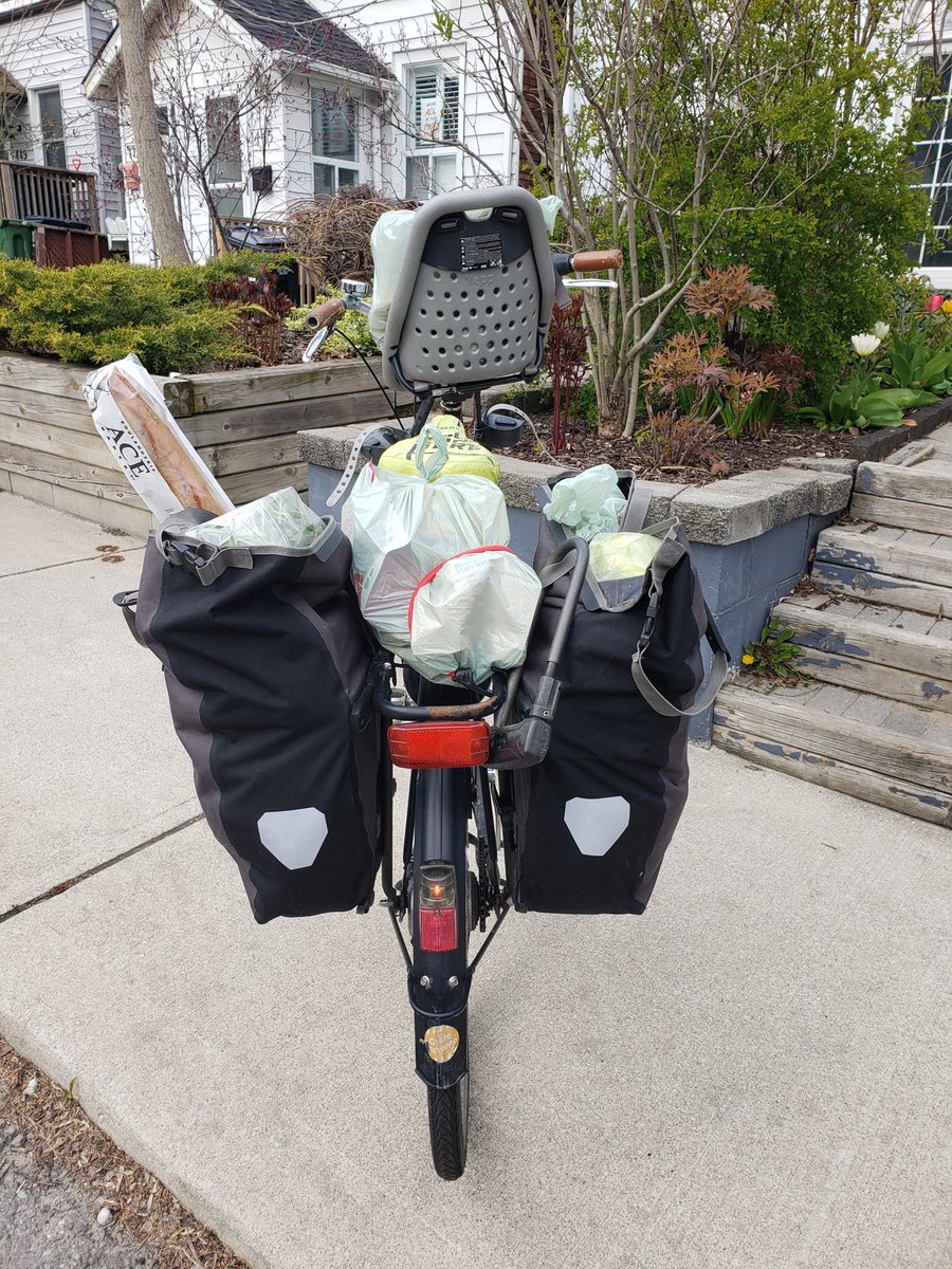 JaredKolb's tweet image. And folks say you can&apos;t grocery shop by bike. #bikelocalshoplocal @GreekTownBIA @TheDannyBIA #biketo