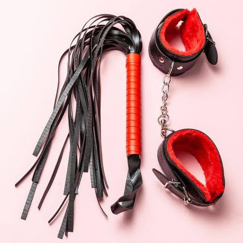 Kimberlydebris's tweet photo. #slavepunishment #bdsmmistress #chasity #MistressesOnline #bdsmqueen #bdsmpunishment https://t.co/T8J6yabN9V