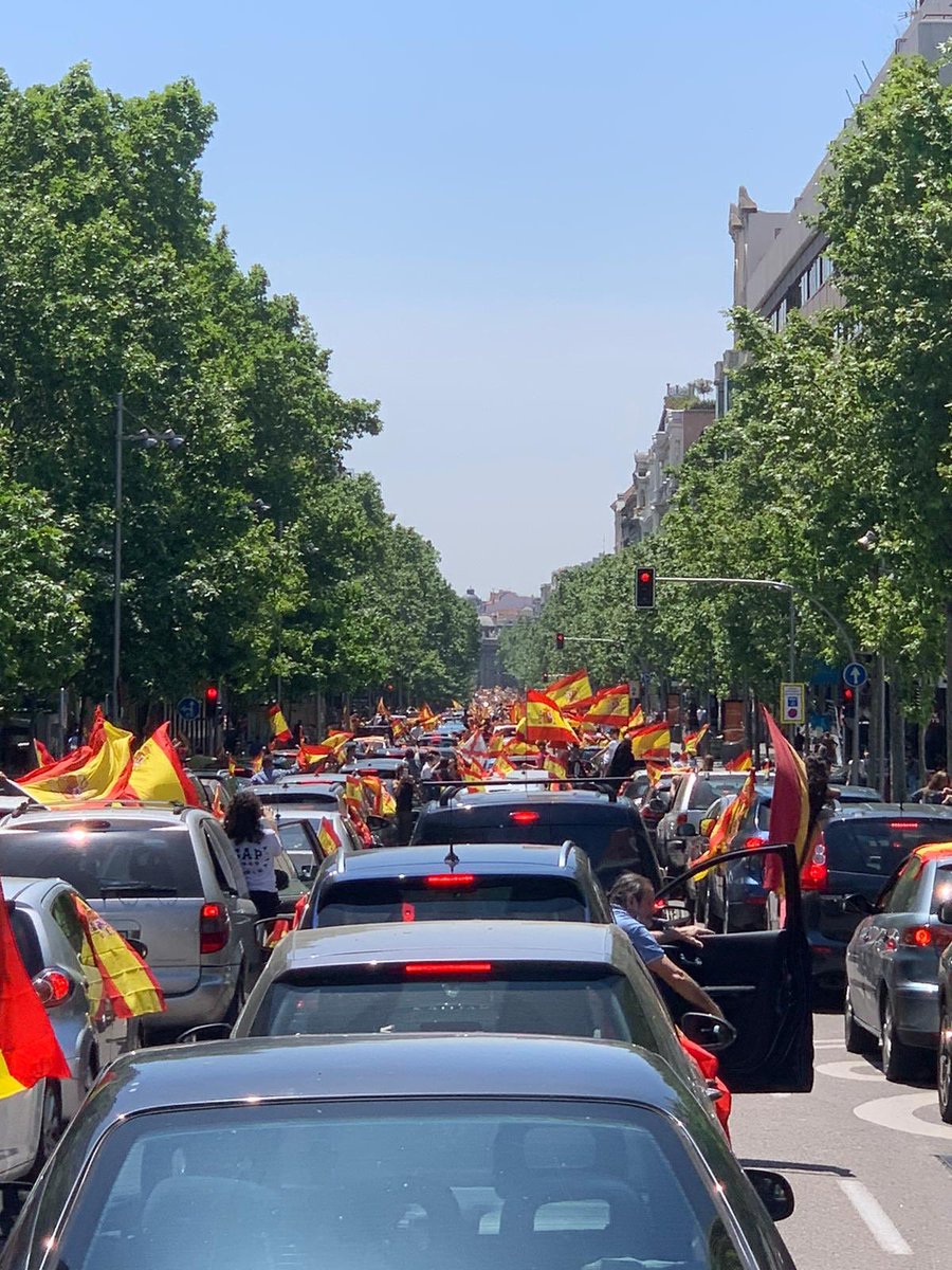 terevere79's tweet photo. @MonederoJC Ya te gustaría a ti lo de “unos pocos centenares”......

Ladran Sancho, señal que cabalgamos. https://t.co/hG1mYleqBn