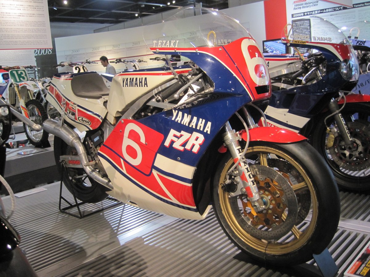 husky634 1984 ＃6 FZR400 江崎正 国際A級F-3初代チャンピオン