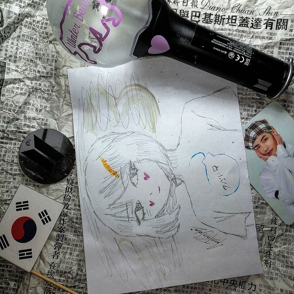 LauGodoi's tweet photo. ✨ARMY FANATT ✌🏼#bts #larmyxtaetae #BigHitentertainment. "En mis ojos eres mi todo pero en los tuyos soy otra fan en el mundo" :( 
#armybomb #armybts #armyと繋がりたい #さんと繋がりたい #animeart #independent #illustration #collection #fanart #bocetos #patience #design https://t.co/SzAx5locym