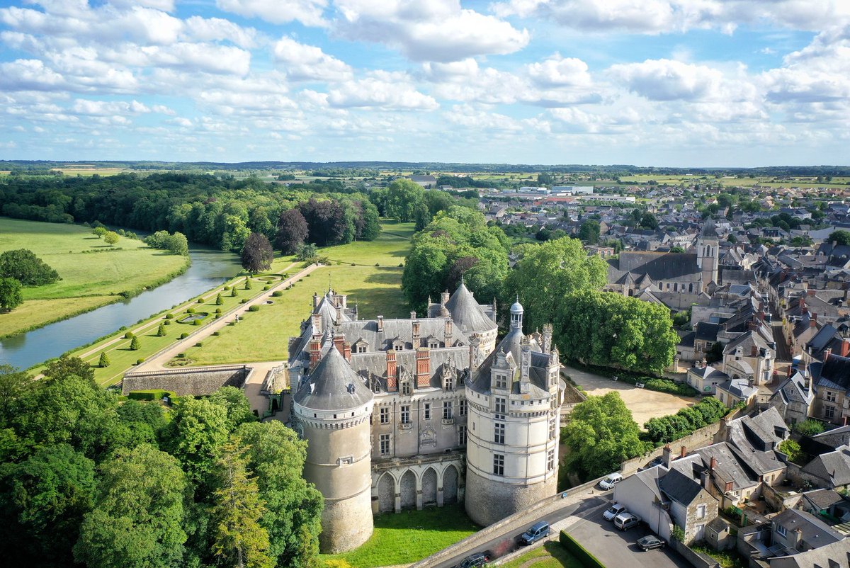 unjourauchateau's tweet image. #CetEteJeVisiteLaFrance 🇨🇵
🔴 Le château du Lude (Sarthe) est accessible à la visite ! N'hésitez pas une seule seconde à aller découvrir cette petite merveille... depuis quelques jours, de nouvelles pièces sont accessibles ! 🤗 #ValdeLoire