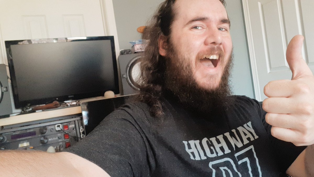 Happy Saturday! Its recordin' time!
🍁
#morganridermusic #studio #recording #folk #folkmusic #folksoul #folkblues #soul #soulblues #blues #bluesmusic #bluesguitar #newmusic #singersongwriter #darkfolk #americanamusic #acoustic #canadianmusic #northernsoul