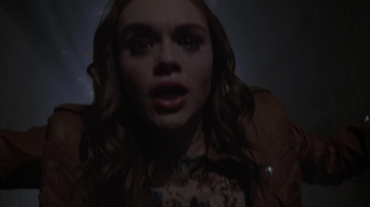        3×23 Stiles: "Lydia... Lydia, I can't...         I can't..."[Stiles faints / Outside Allison       gets killed]Lydia: "Allison!" [Screaming] 