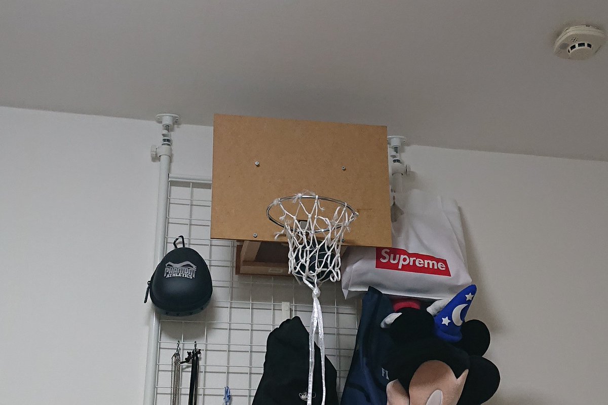 tsunarisabu's tweet photo. Hoop
#IIXII #Tsuna #TsunaLive #YouTube #Vlog #Vlogger
#ツナライブ #つならいぶ #ツナ #つな #27 #二十七
#Streetball #Basketball #1v1 #3x3 #3v3 #3on3 #Ex3
#TikTok #TikTokers #Gothandles #BetweenToLeg
#ティックトック #ティックトッカー https://t.co/iCI2zAYxzk