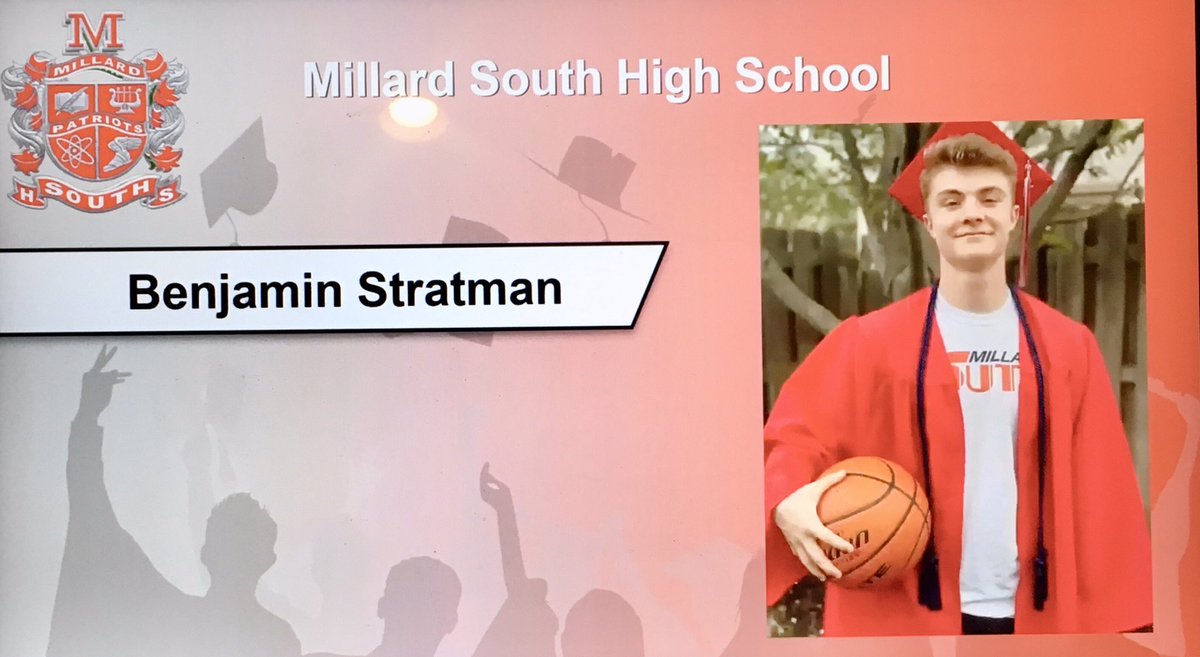 hoopsMS's tweet photo. Congratulations boys! We are proud of you. 🎓 @ben_stratman @Tr3munge @trev___13
#millardgrad2020 https://t.co/lKNrlw7K4R