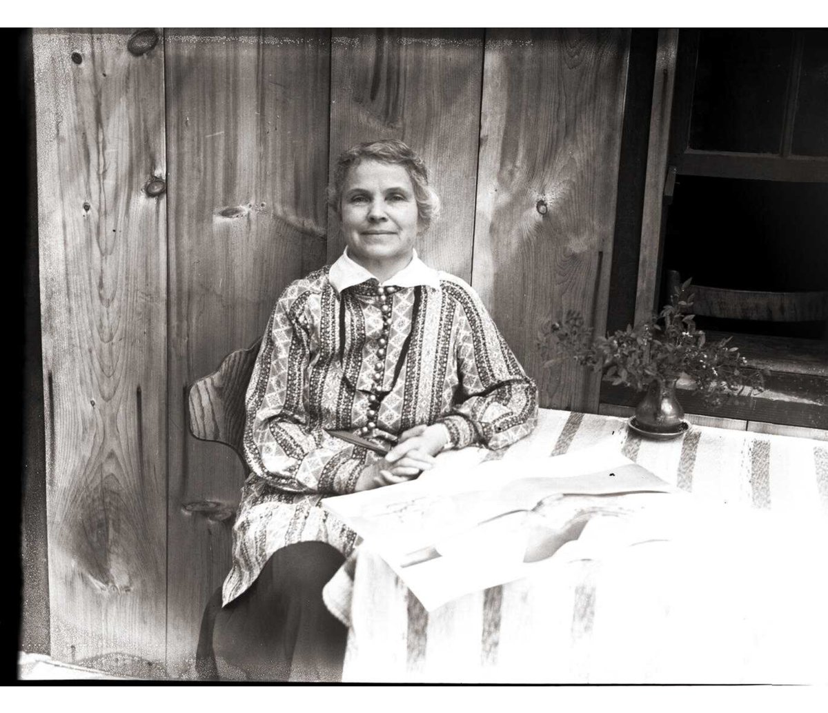 Dorothy Canfield Fisher died at home in Arlington, Vermont on 9 November 1958 from a stroke. Upon her death, Eleanor Roosevelt remarked: “Mrs. Fisher was a woman of great spiritual perception, and for many years it has given me comfort.”