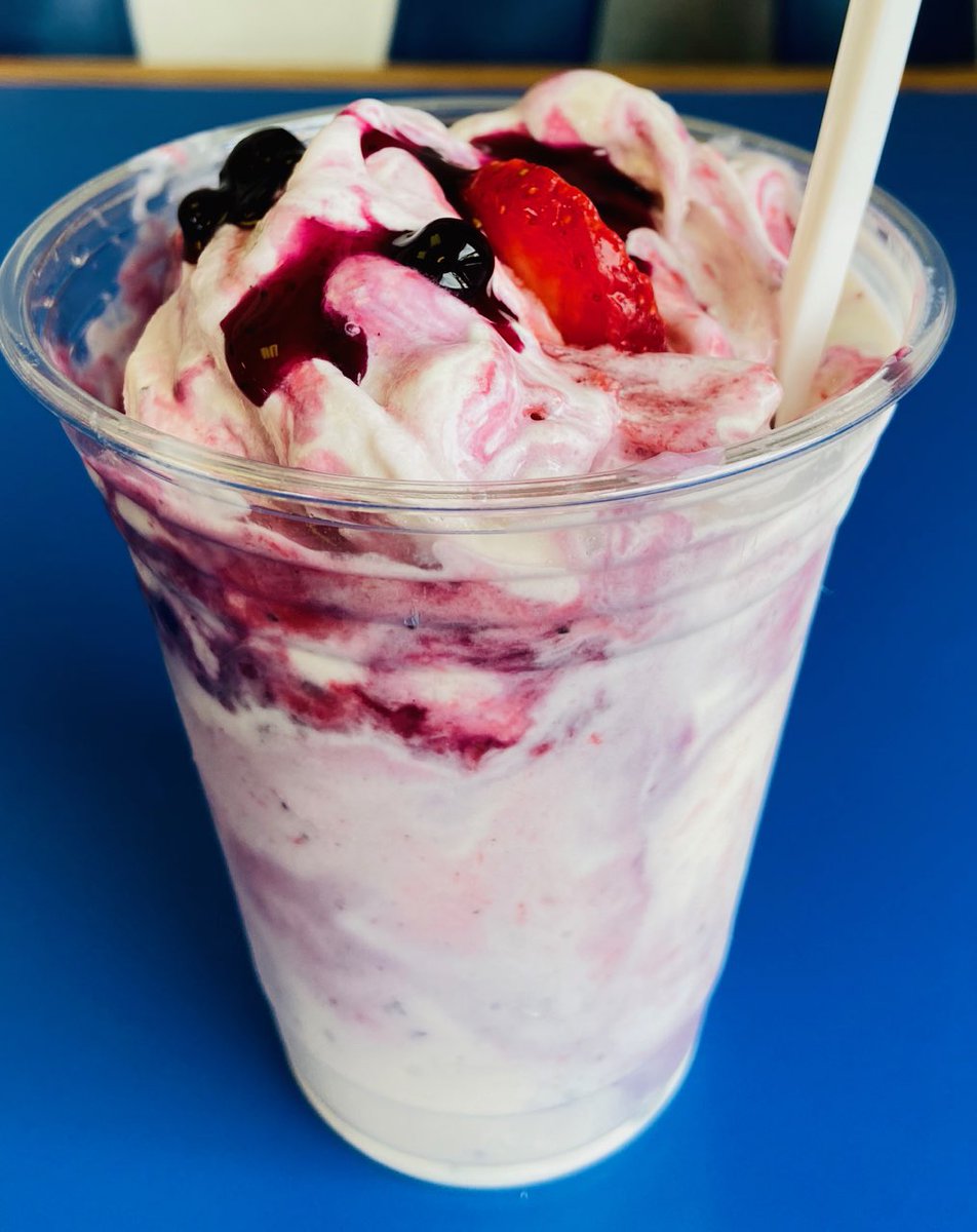 White__cottage's tweet photo. ALL AMERICAN CONCRETE!
strawberry &amp; blueberry concrete https://t.co/Bo99PDwXZz