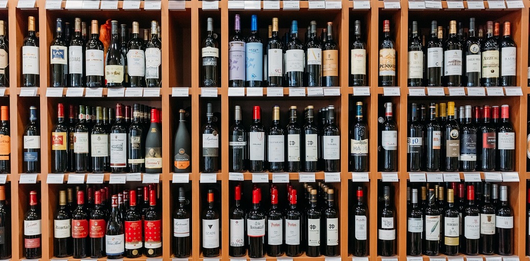The SA alcohol industry has called for the urgent reopening of all its activities - including local #wine trade - during #Level3Lockdown, to save more than 1 million jobs.
READ: vinpro.co.za/alcohol-indust…