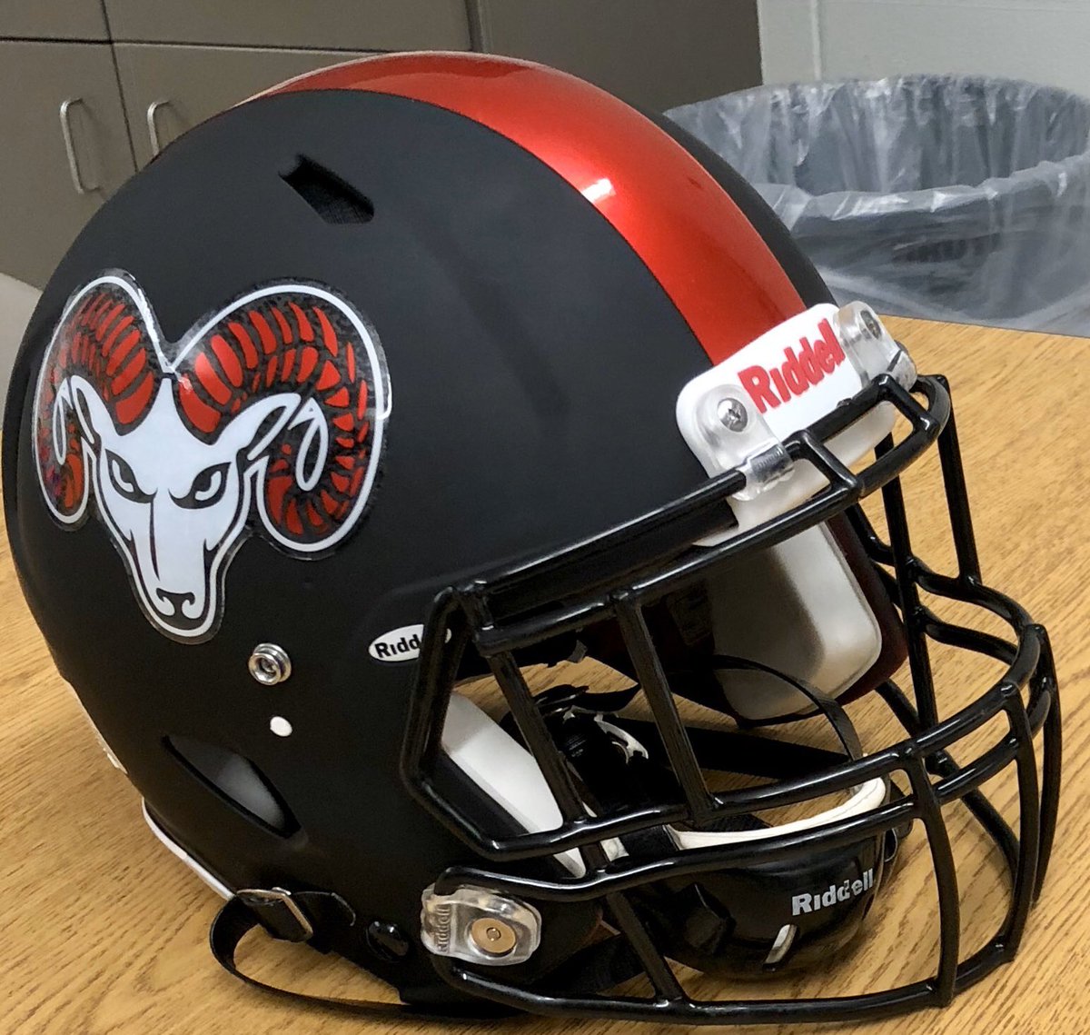 🚨#TheFinal🚨 #NCHelmetChallenge 
Bragging rights and a spot in the national tournament on the line

7️⃣ Rolesville Rams 🐑 
(<a href="/Rolesvilleramf1/">Rolesville Football</a> )
🆚
3️⃣ Vance County Vipers 🐍
(<a href="/VCHSVipers/">Vance County Vipers 🐍</a> )

#FridayNightsInCarolina 
VOTE BELOW 👇