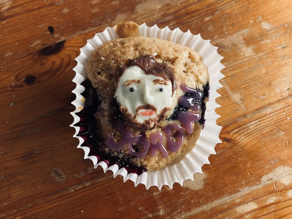 MarthaGunn (@marthagunn) on Twitter photo Thanks <a href="/jordannorth1/">Jordan North</a> for spinning our single ‘It’s Over’ on
<a href="/BBCR1/">BBC Radio 1</a> ...Frankie made you this muffin to say thanks! 🖤🖤🖤 Thanks <a href="/jordannorth1/">Jordan North</a> for spinning our single ‘It’s Over’ on
<a href="/BBCR1/">BBC Radio 1</a> ...Frankie made you this muffin to say thanks! 🖤🖤🖤