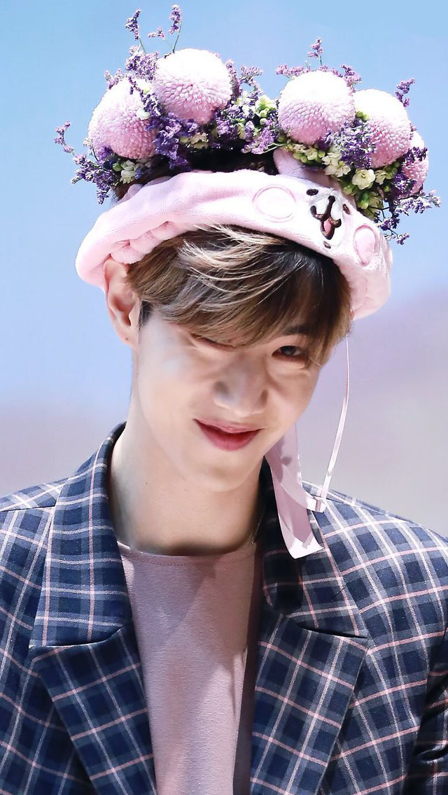 mark tuan but he gets softer as you scroll #GOT7    @GOT7Official  #갓세븐  @mtuan93