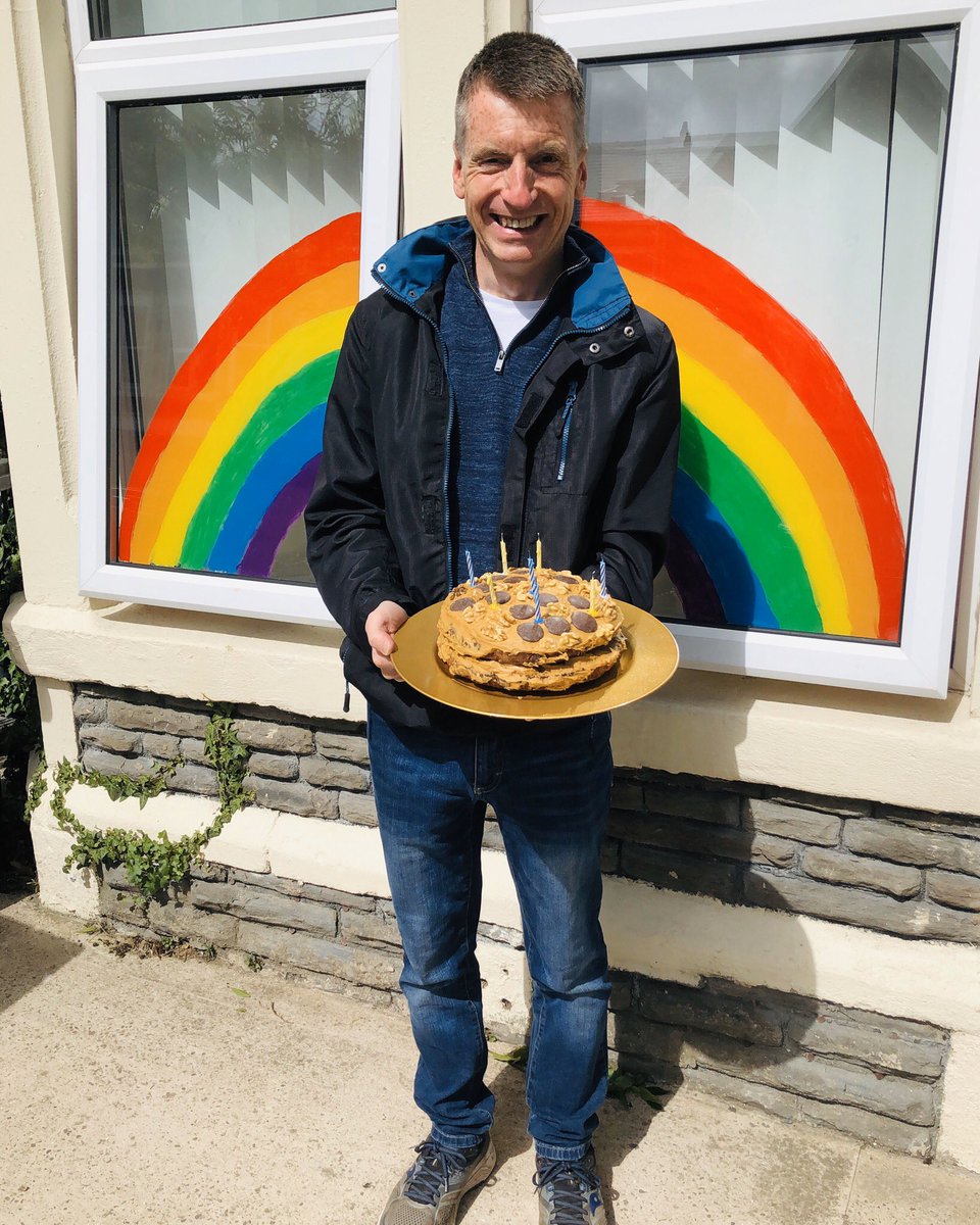 ollyslaura's tweet image. Happy Birthday to my lovely, wonderful dad!🥳🎂🎉 So grateful I got to see you while socially distant walking around the park❤️🌳🌤 I’m absolutely over the moon you liked your birthday cake - yay!😅🥰
Love you always old man😘 #dadslockdownbirthday  #coffeeandwalnutcake #nailedit