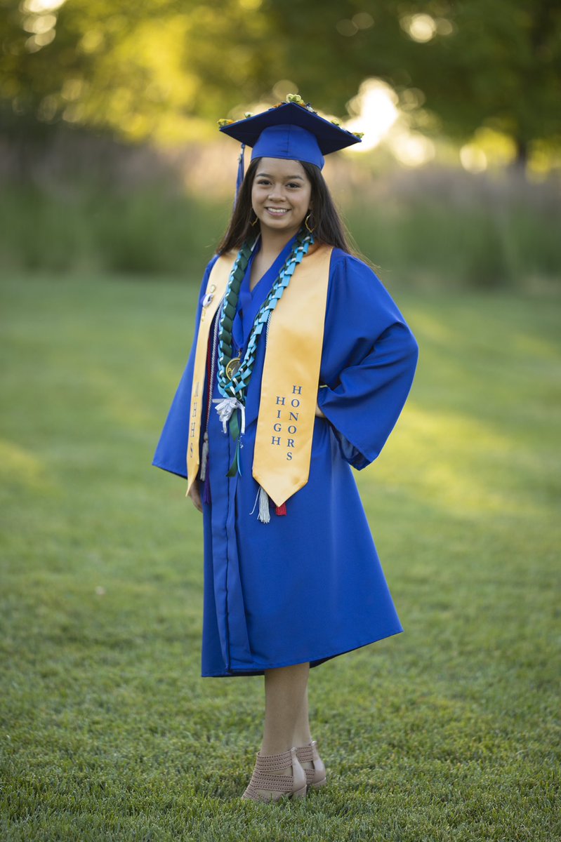 bernice_lozada's tweet photo. I guess I graduated? https://t.co/IVhcawHpnL