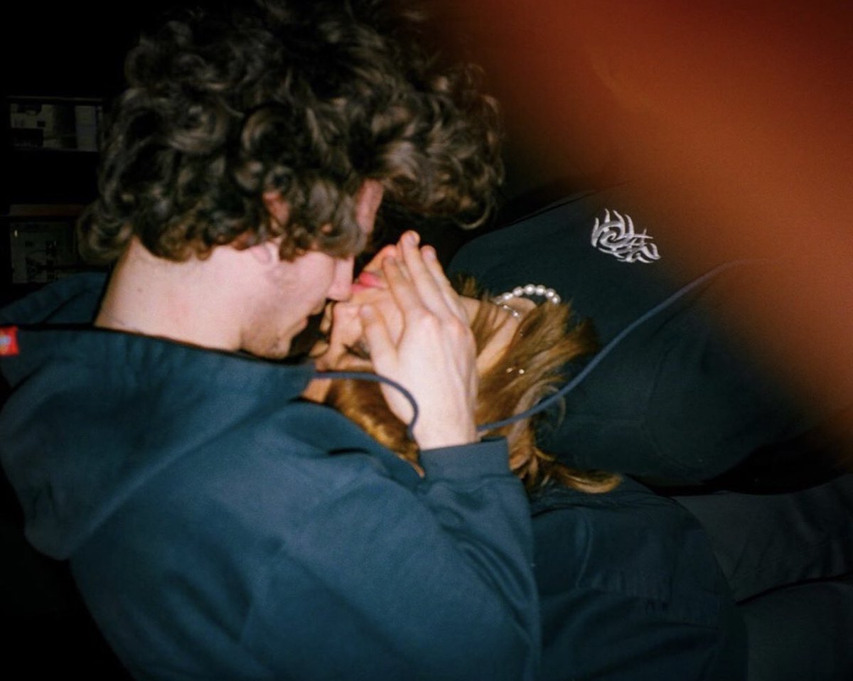 𝒀𝒐𝒖 𝒎𝒂𝒌𝒆 𝒎𝒆 𝒇𝒆𝒆𝒍 𝒏𝒊𝒄𝒆, 𝒕𝒉𝒆 𝒈𝒓𝒆𝒆𝒏 𝒊𝒏 𝒚𝒐𝒖𝒓 𝒆𝒚𝒆𝒔 𝒎𝒂𝒌𝒆𝒔 𝒎𝒆 𝒇𝒆𝒆𝒍 𝒘𝒂𝒓𝒎 𝒊𝒏𝒔𝒊𝒅𝒆 ♡