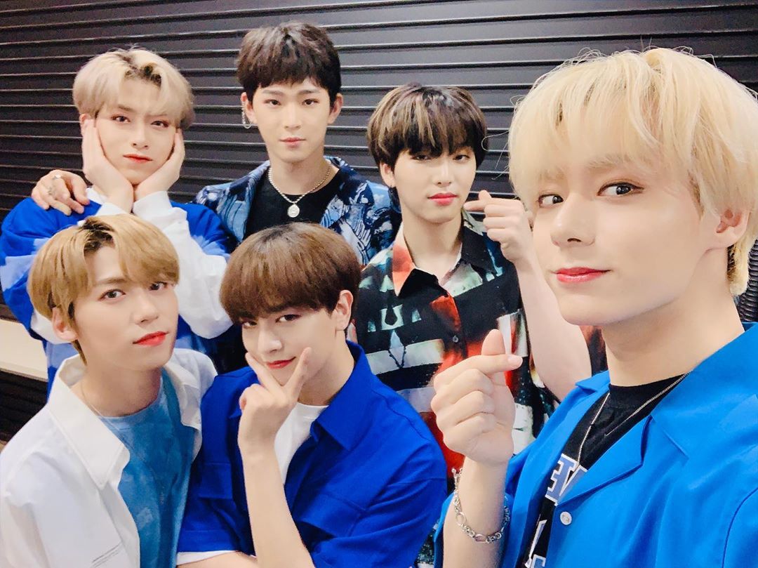 a thread of oneus but they get older as you keep scrolling