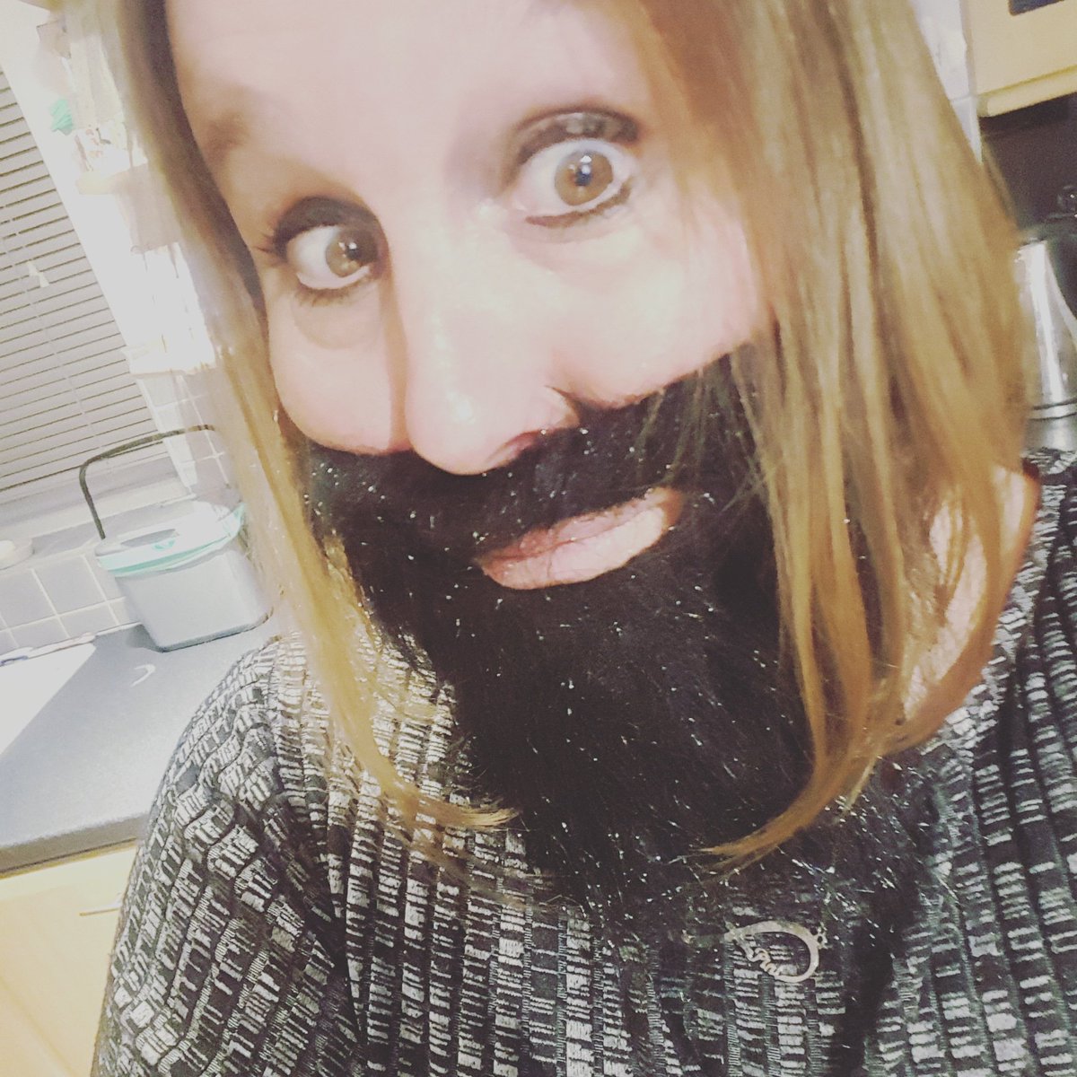 stephiwat's tweet photo. It's a #beard #kindaday #playingsillybuggers https://t.co/T6Pz0qXUhu