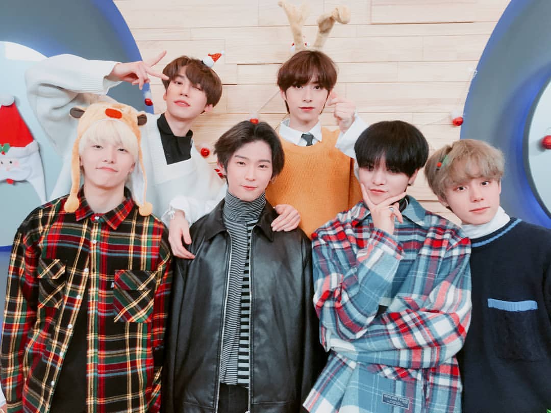 a thread of oneus but they get older as you keep scrolling