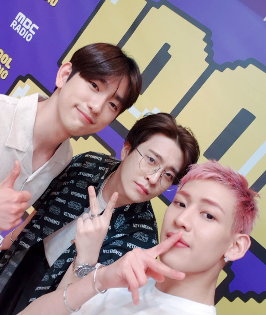 • 111 • really thankful that Jinyoung & Bambam were there during his first day as a DJ  #영재  #YOUNGJAE  @GOTYJ_Ars_Vita  #GOT7    #갓세븐  @GOT7Official