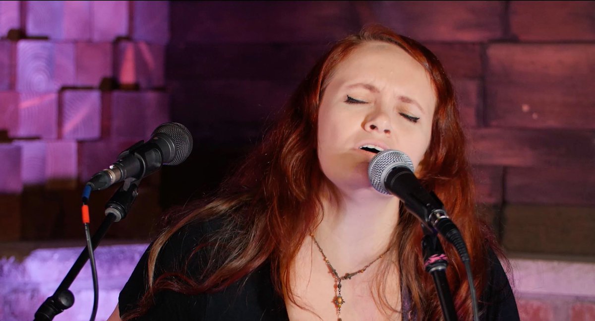 Paris365's tweet photo. NEW INTERVIEW: Popular #indie #singersongwriter Rorie Kelly discusses life during the pandemic, recording new material, what concerts might be like in the future & more. https://t.co/TLpGTVDC0D #RorieKelly #newmusic #amlistening #indie #indiemusic #nowlistening @roriekelly https://t.co/TIKAEofKgM