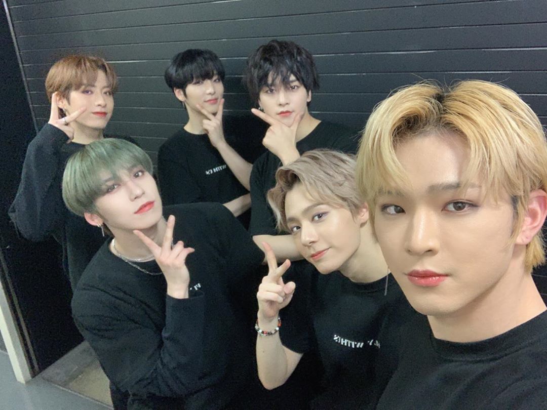 a thread of oneus but they get older as you keep scrolling