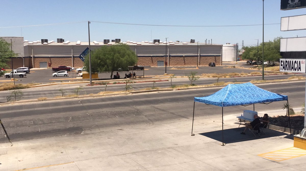 18AlexaIbarra's tweet photo. Hola amigos, mi papá está empezando un negocio de mariscos , estamos ubicados enfrente de sam’s club Morelos , me pueden ayudar dando Rt , serían de mucha ayuda, de verdad que súper recomendado 👍🏻 https://t.co/xCvI8citRQ
